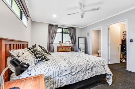 Photo of property in 12 Innswood Place, Rototuna North, Hamilton, 3210