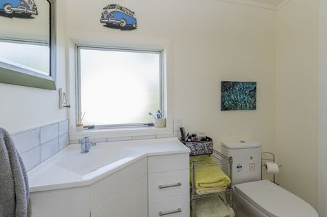 Photo of property in 8 Linklater Avenue, Foxton Beach, Foxton, 4815
