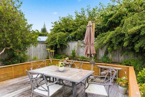 Photo of property in 3 Nicholas Place, Waikanae Beach, Waikanae, 5036