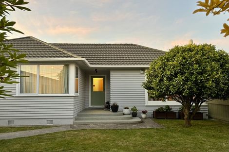 Photo of property in 25 Athlone Crescent, Boulcott, Lower Hutt, 5011