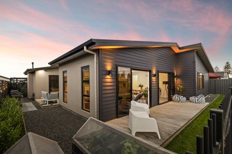 Photo of property in 11 Hurunui Drive, Te Awa, Napier, 4110