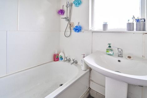 Photo of property in 1004 Bledisloe Street, Raureka, Hastings, 4120