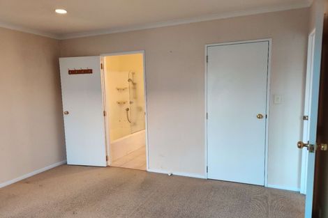 Photo of property in Tuscany Towers, 53/1 Ambrico Place, New Lynn, Auckland, 0600