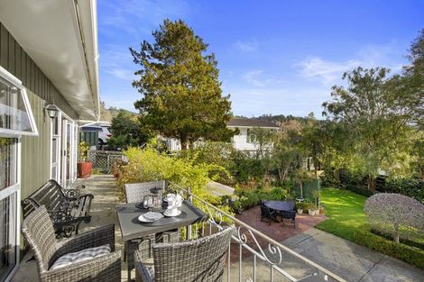 Photo of property in 4 Harewood Grove, Pinehaven, Upper Hutt, 5019