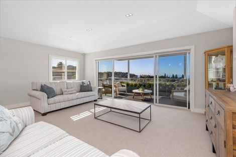 Photo of property in 18 Panorama Heights, Orewa, 0931