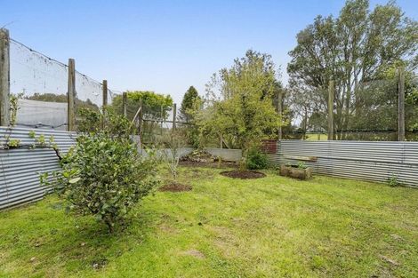 Photo of property in 14 Oberon Street, Stratford, 4332