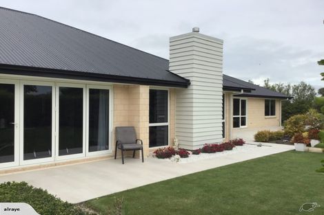 Photo of property in 7 Teviotview Place, Amberley, 7410