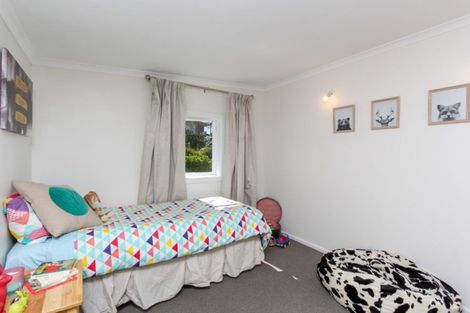 Photo of property in 186 Seaview Road, Westown, New Plymouth, 4310