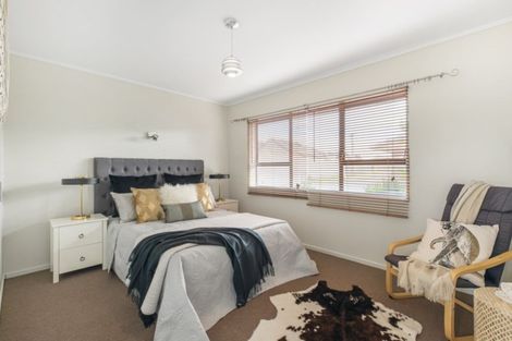 Photo of property in 9b Gatland Road, Rosehill, Papakura, 2113