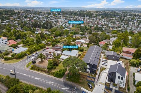 Photo of property in 253 Don Buck Road, Massey, Auckland, 0614