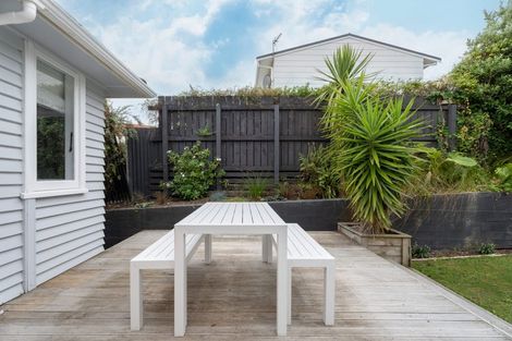Photo of property in 28 Dimock Street, Titahi Bay, Porirua, 5022