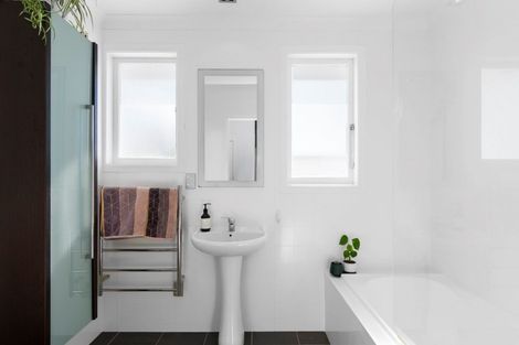 Photo of property in 9 Charles Street, Bellevue, Tauranga, 3110