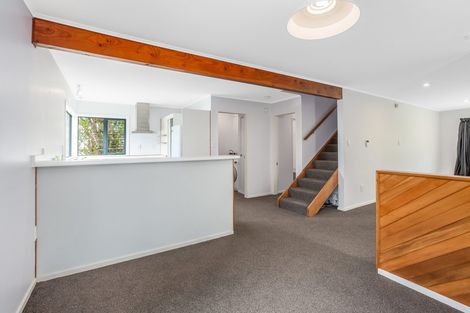 Photo of property in 15 Cobar Close, Maupuia, Wellington, 6022