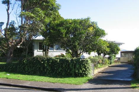 Photo of property in 17 Tindall Crescent, Otara, Auckland, 2023