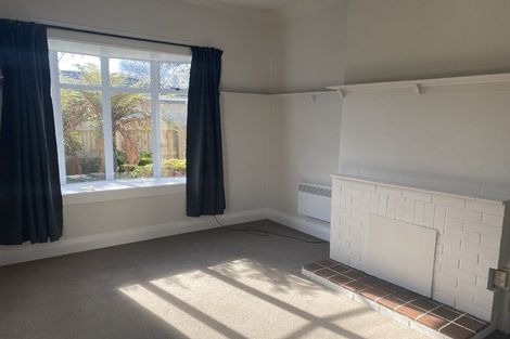 Photo of property in 20 Royal Crescent, Saint Kilda, Dunedin, 9012