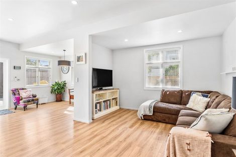 Photo of property in 81 Oxford Street, Lansdowne, Masterton, 5810