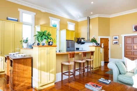 Photo of property in Mchardy Homestead, 11 Bracken Street, Hospital Hill, Napier, 4110