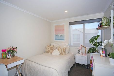 Photo of property in 51 Popokatea Drive, Takanini, 2112