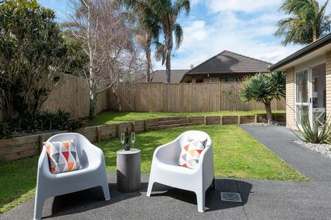 Photo of property in 18 Lissleton Drive, East Tamaki, Auckland, 2013