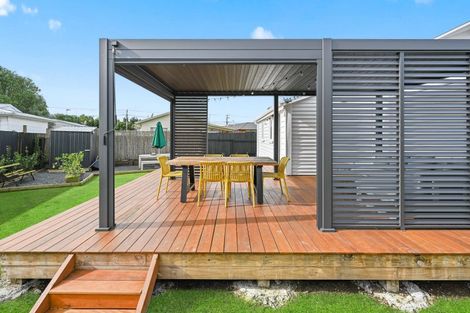 Photo of property in 4 Sunnyside Road, Nawton, Hamilton, 3200