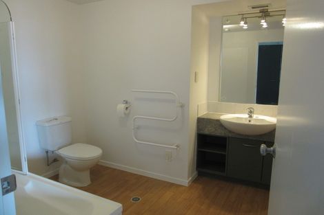 Photo of property in 66/68 Mountain Road, Mount Wellington, Auckland, 1072