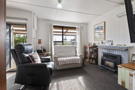 Photo of property in 12 Union Street, Foxton, 4814