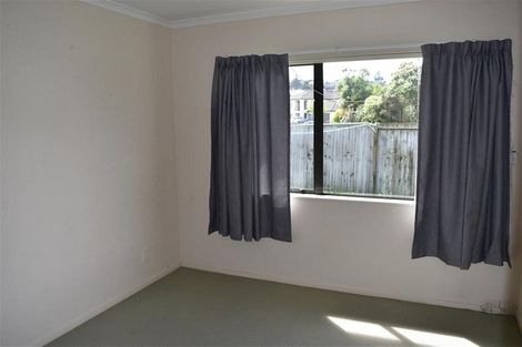 Photo of property in 9 Ballintra Close, Pinehill, Auckland, 0632
