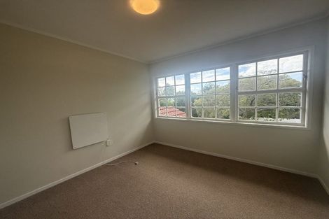 Photo of property in 82 Woodlands Crescent, Browns Bay, Auckland, 0630