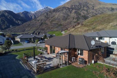 Photo of property in 38 Quill Street, Lake Hayes, Queenstown, 9304