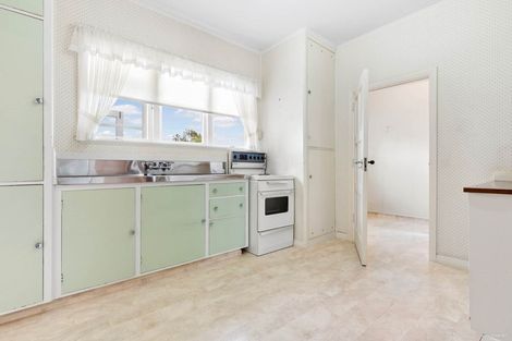 Photo of property in 18 Fulljames Avenue, Mount Roskill, Auckland, 1041