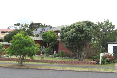 Photo of property in 126 West Harbour Drive, West Harbour, Auckland, 0618