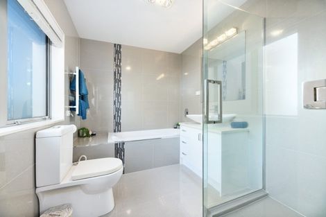 Photo of property in 31 Syrah Crescent, Ranui, Auckland, 0612