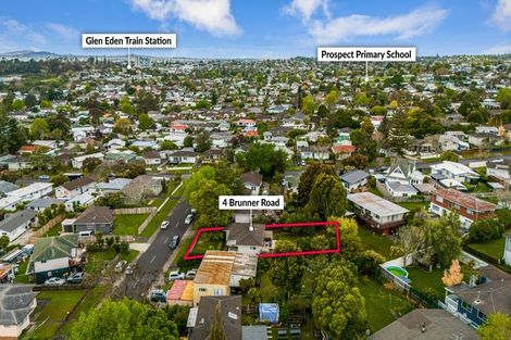 Photo of property in 4 Brunner Road, Glen Eden, Auckland, 0602