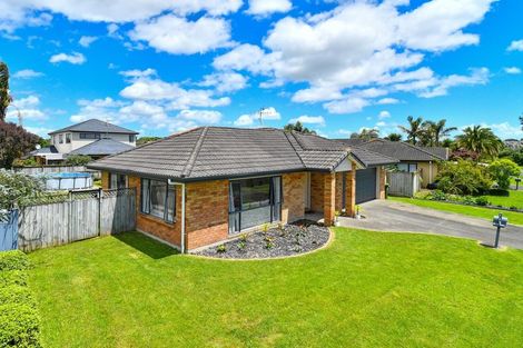 Photo of property in 184 Wattle Farm Road, Wattle Downs, Auckland, 2103