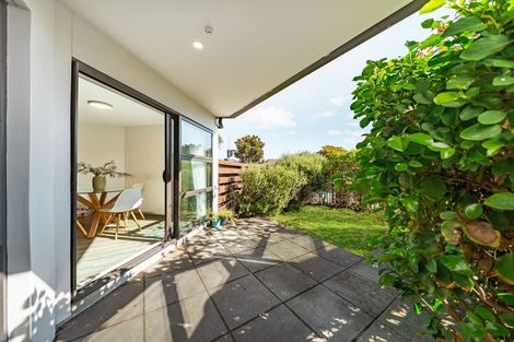 Photo of property in 2/69 Suva Street, Upper Riccarton, Christchurch, 8041