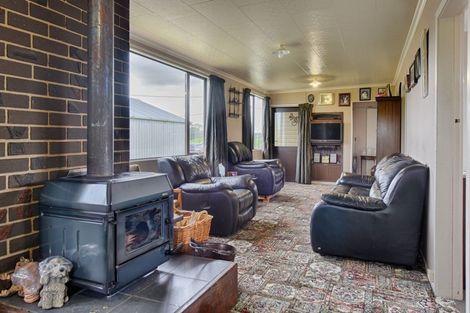 Photo of property in 26 Tokanui-haldane Road, Tokanui, 9884