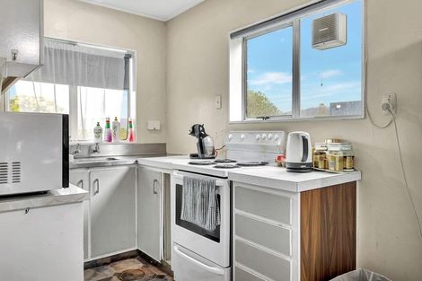 Photo of property in 1/31 Mana Avenue, Titahi Bay, Porirua, 5022