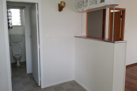 Photo of property in 14 Youngs Road, Papakura, 2110