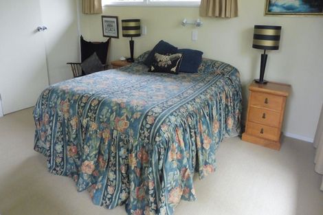 Photo of property in 8 Awatea Terrace, Lynmore, Rotorua, 3010