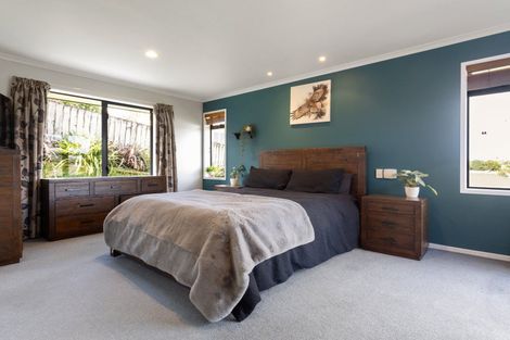 Photo of property in 1 Farnborough Drive, Nawton, Hamilton, 3200