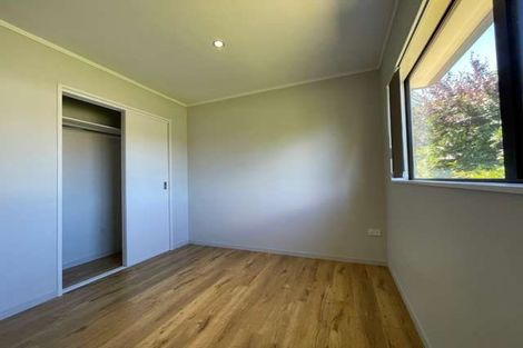 Photo of property in 20 Imperial Place, Henderson, Auckland, 0612