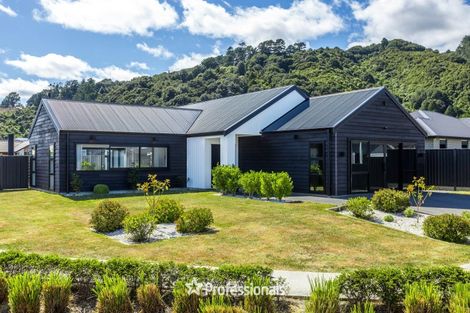 Photo of property in 20 Salisbury Crescent, Wallaceville, Upper Hutt, 5018
