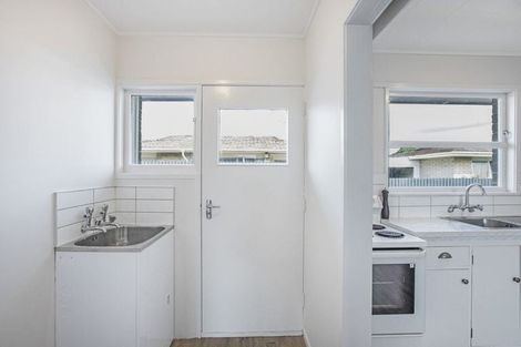 Photo of property in 2/507 Burnett Street, Mahora, Hastings, 4120