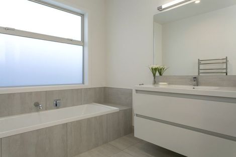 Photo of property in 31 Huka Heights Drive, Rangatira Park, Taupo, 3330