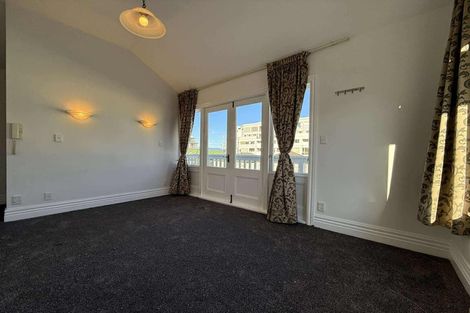 Photo of property in 12c Hobson Street, Thorndon, Wellington, 6011