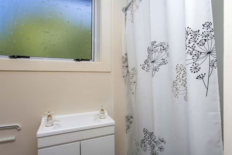 Photo of property in 1 Merton Place, Bryndwr, Christchurch, 8053