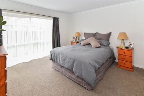 Photo of property in 88 Popokatea Drive, Takanini, 2112
