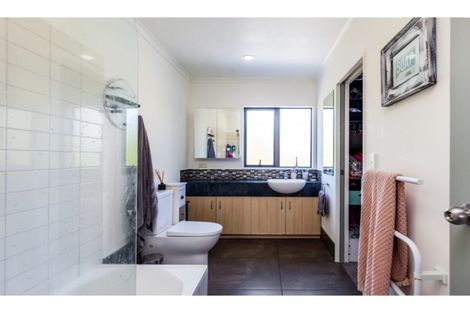 Photo of property in 77 Alverna View, Gulf Harbour, Whangaparaoa, 0930