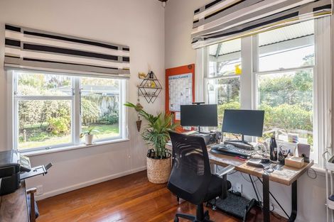 Photo of property in 192 Raumati Road, Raumati Beach, Paraparaumu, 5032