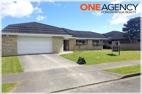 Photo of property in 20 Easton Way, Levin, 5510